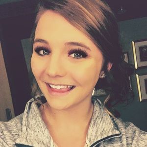 Meet your Posher, Journie